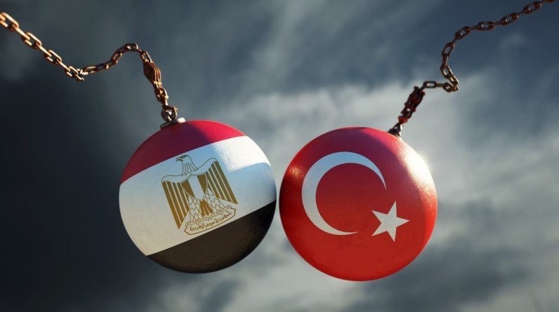 صحيفة: خارطة طريق للتطبيع بين تركيا ومصر.. و"المصافحة" أزالت عقبات